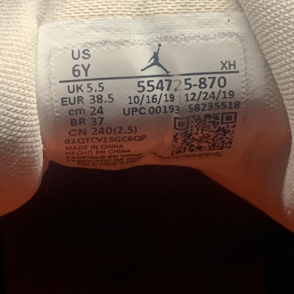 AUTHENTIC Nike Air Jordan 1 Notebook Mid Size 6Y (7.5Women) - Picture 7 of 10